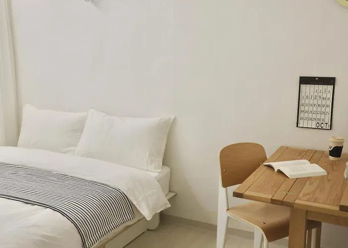 Chez Ami Itaewon, Location